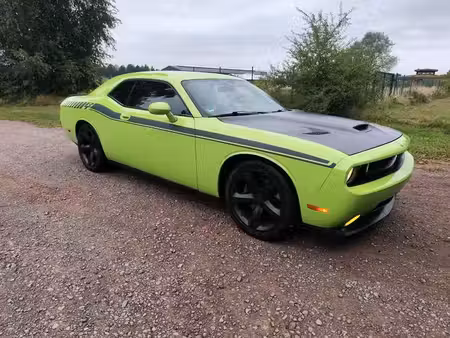 Dodge Challenger RT V8 5.7