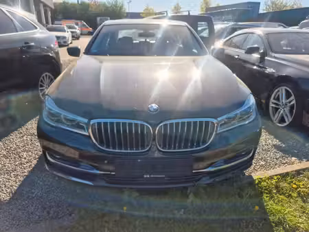 BMW Série 7 740e 2.0 258