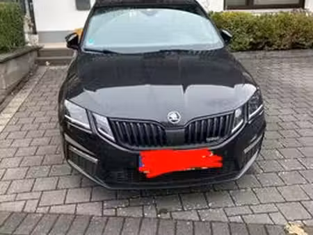 Škoda Octavia RS 2.0 230