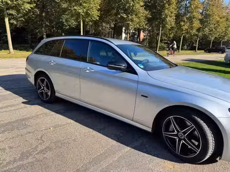Mercedes-Benz Classe E E 300 2.0 211