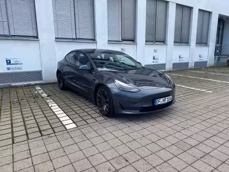 Tesla Model 3 Performance 482 PUP 4x4