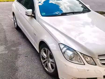 Mercedes-Benz Classe E E 220