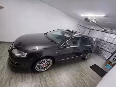 Volkswagen Passat R36 V6 3.6 FSI 300 4Motion