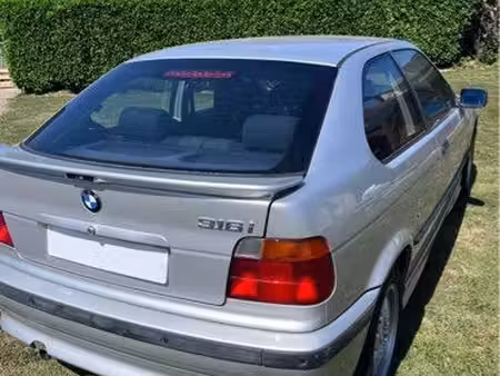 BMW Série 3 361i 1.9 105
