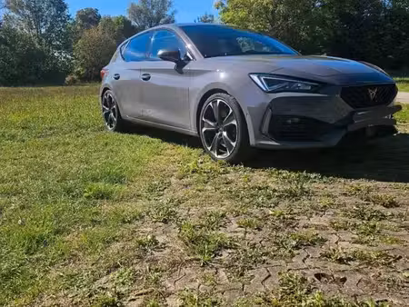 Cupra Leon 2.0 TSI 300