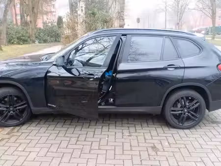 BMW X1 18d 2.0 143 sDrive