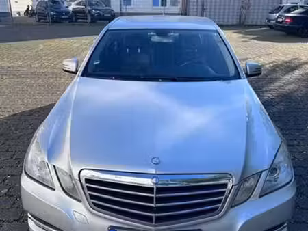 Mercedes-Benz Classe E E 200 2.1 CDI 136