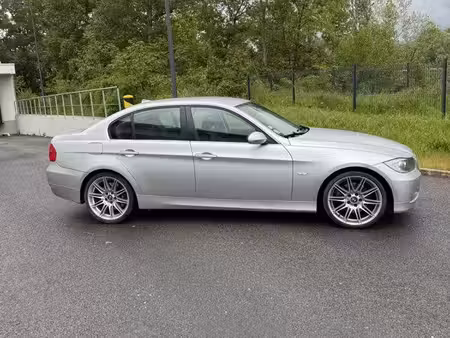 BMW Série 3 330d 3.0 231