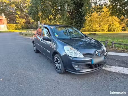 Renault Clio 1.2 75 Rip Curl
