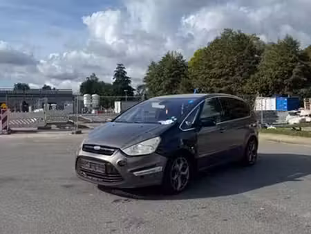 Ford S-Max 2.0 TDCi 140 Titanium X