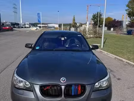 BMW Série 5 530d 3.0 231