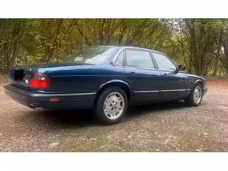 Jaguar XJ 3.2