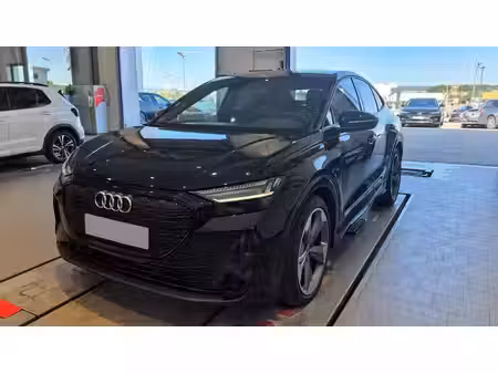 Audi Q4 e-tron 50 299 quattro