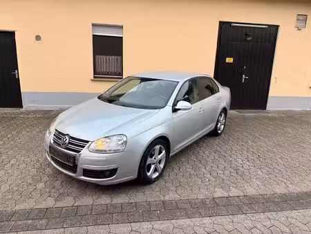 Volkswagen Jetta 1.4 TSI 122