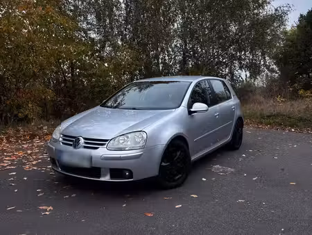 Volkswagen Golf 1.6 MPI 102