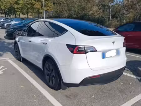 Tesla Model Y Grande Autonomie