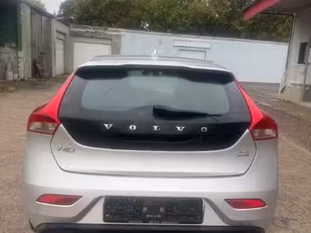 Volvo V40 D2 2.0 120
