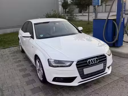 Audi A4 2.0 TDI 177 S line