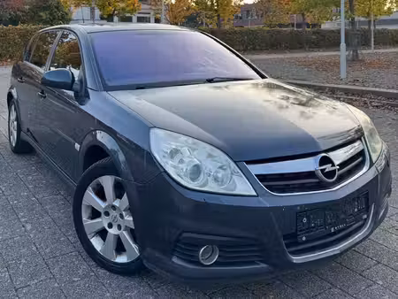 Opel Signum 2.2 155 Edition