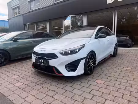 Kia Ceed 1.6 T GDi 204