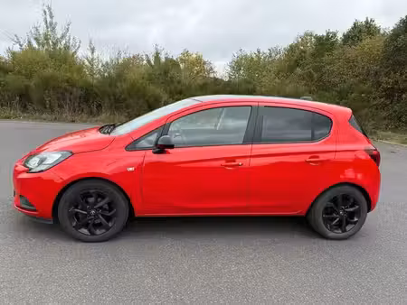Opel Corsa 90 Color Edition