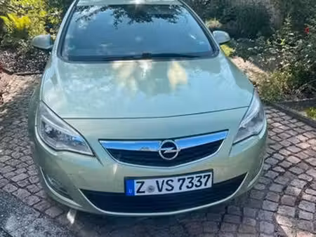 Opel Astra 