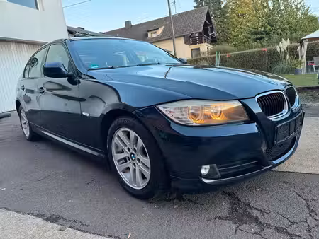 BMW Série 3 318i 2.0 143