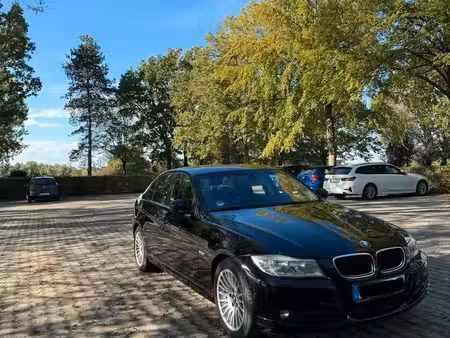 BMW Série 3 318i 2.0 143
