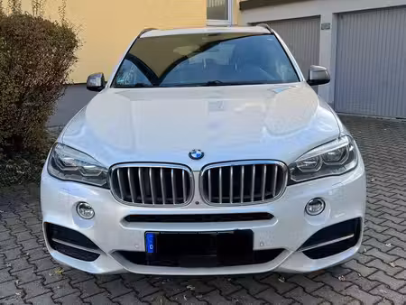 BMW X5 M50d 3.0 381