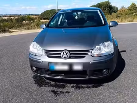 Volkswagen Golf 1.9 TDI 105