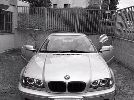 BMW Série 3 320i 2.2 170