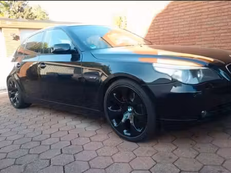 BMW Série 5 520i 2.2 170
