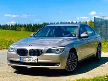BMW Série 7 740i 3.0 326