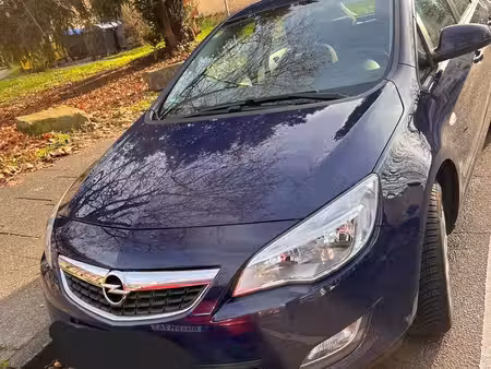 Opel Astra 