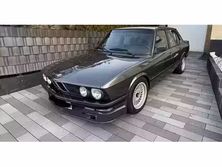 BMW Série 5 520i