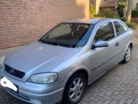 Opel Astra 1.6 75