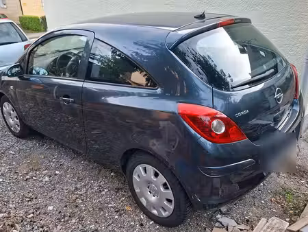 Opel Corsa 1.2 80