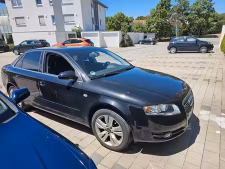 Audi A4 2.0 130