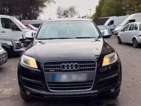 Audi Q7 quattro
