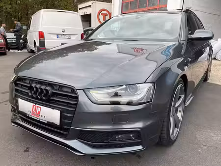 Audi A4 2.0 TDI 190 S line