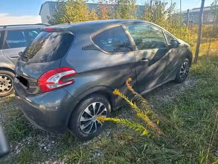 Peugeot 208 1.2 82