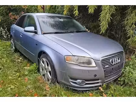 Audi A4 V6 3.2 FSI 256 S line