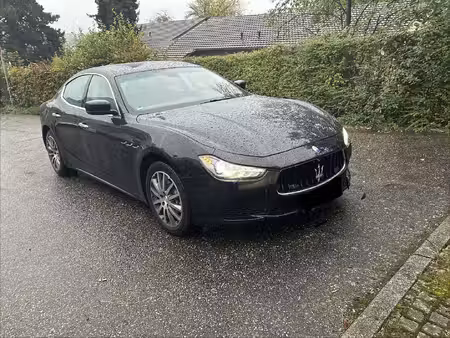 Maserati Ghibli V6 3.0 330