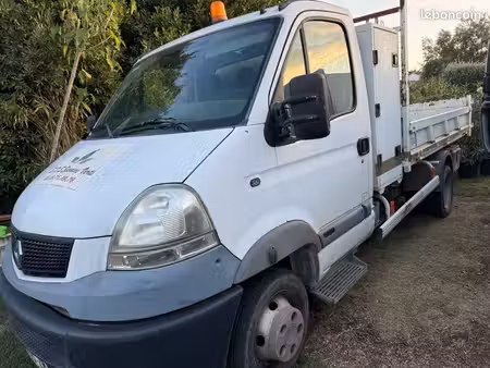 Renault Mascott V6 3.0