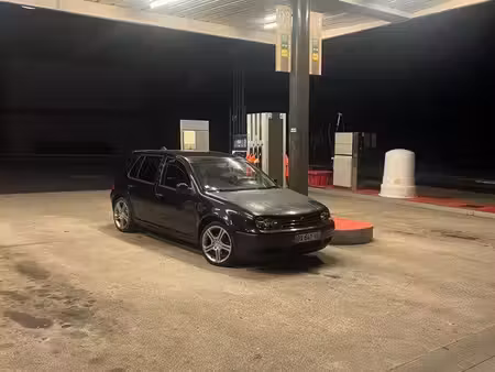 Volkswagen Golf 1.9 TDI 105
