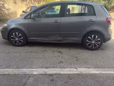 Volkswagen Golf 1.6 102