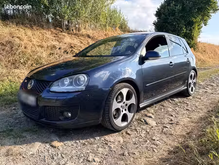 Volkswagen Golf GTI 2.0 200