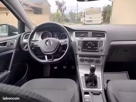 Volkswagen Golf 1.6 TDI 110