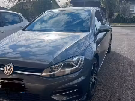 Volkswagen Golf TSI 150 R-Line