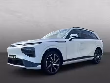XPeng G9